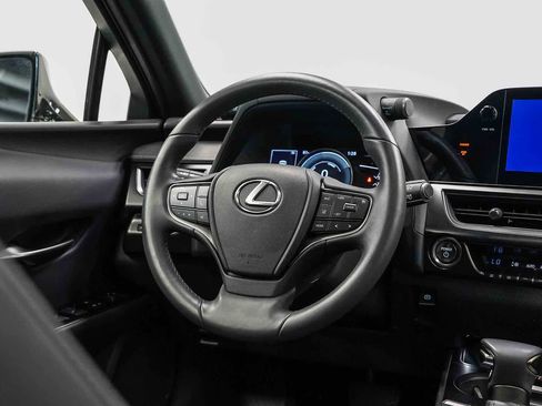 Used 2024 Lexus UX 250h FWD image 15