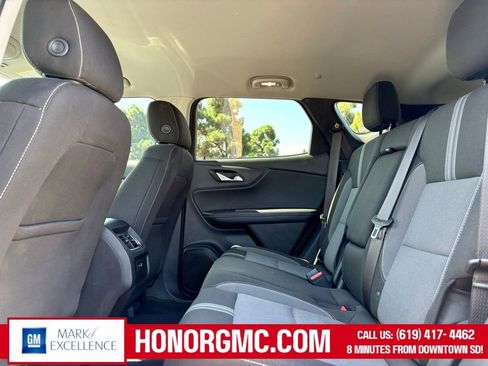 Used 2023 Chevrolet Blazer LT image 18