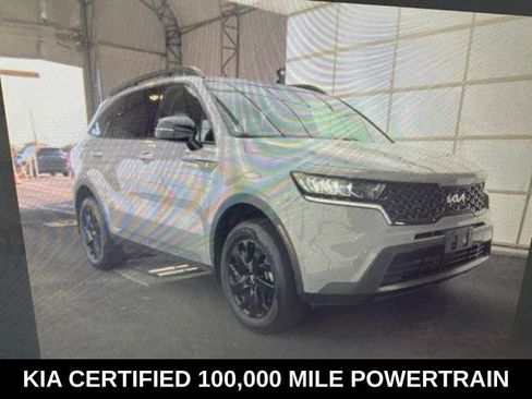 Used 2023 Kia Sorento S w/ Panoramic Sunroof Package AWD/4WD image 5