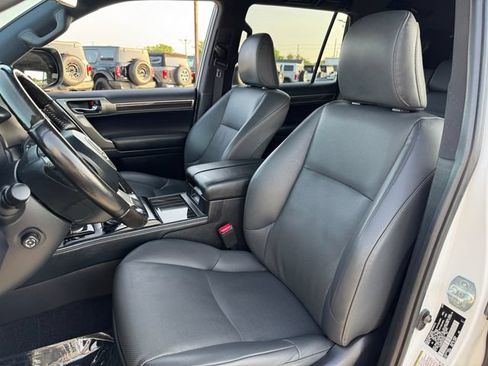 Used 2020 Lexus GX 460 Premium w/ Premium Package AWD/4WD image 14