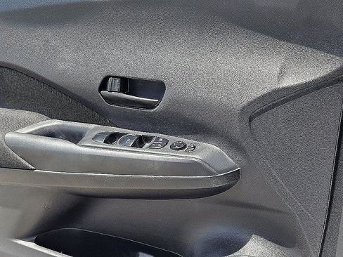 Used 2024 Nissan Kicks S FWD image 18