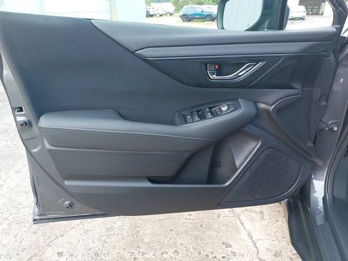 Used 2025 Subaru Outback Premium w/ Popular Package #1A AWD/4WD image 23