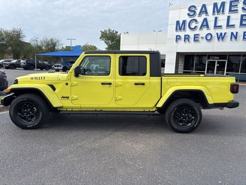 Used 2023 Jeep Gladiator Willys image 3