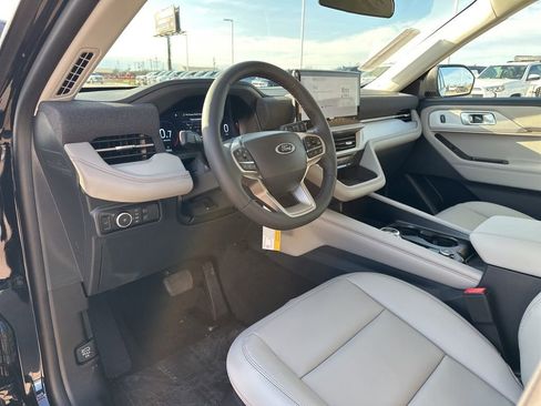 New 2026 Ford Explorer Active w/ Active Comfort Package image 12