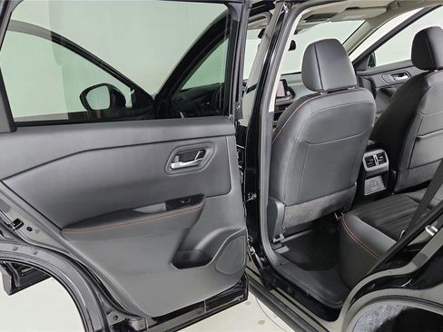 Certified 2025 Nissan Rogue SV w/ Rock Creek Premium Package image 17