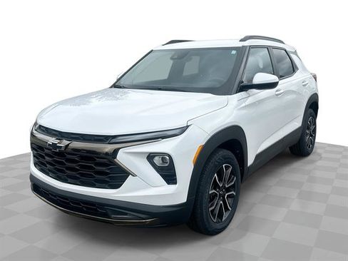 Certified 2024 Chevrolet TrailBlazer ACTIV w/ Convenience Package AWD/4WD image 1