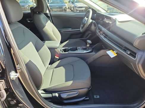 New 2026 Kia K4 FWD image 7