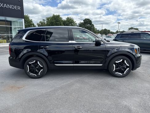 Certified 2024 Kia Telluride S w/ S Sunroof Package AWD/4WD image 5
