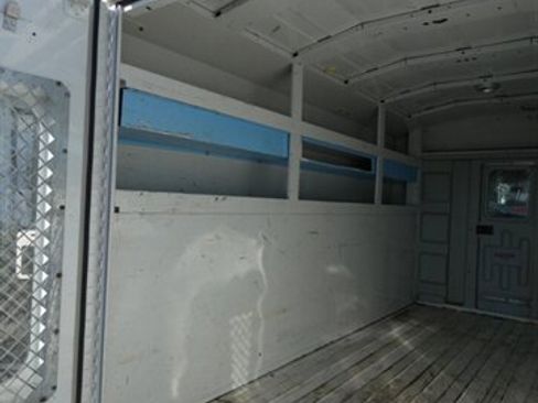 Used 2017 Chevrolet Express 3500 image 25