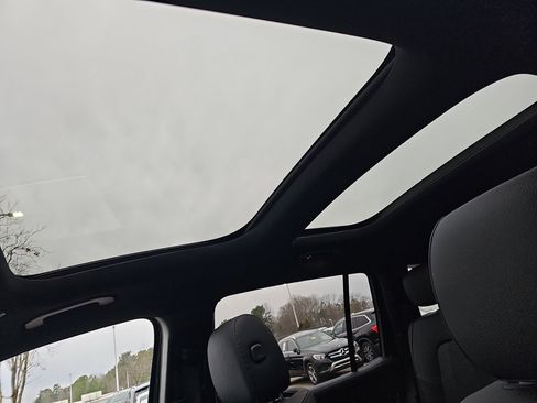 New 2026 Mercedes-Benz GLB 250 image 31