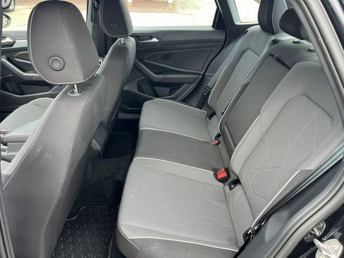 Used 2025 Volkswagen Jetta Sport FWD image 33