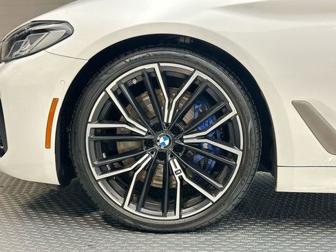 Used 2023 BMW M550i xDrive M550i xDrive w/ Executive Package image 5