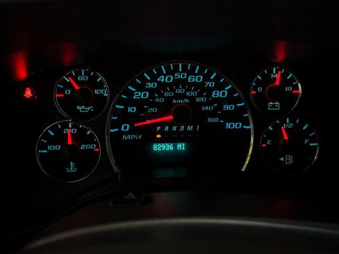 Used 2023 GMC Savana 3500 Extended w/ Power Convenience Package RWD image 16