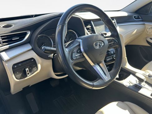 Used 2019 INFINITI QX50 Essential w/ Premium Audio Package image 13
