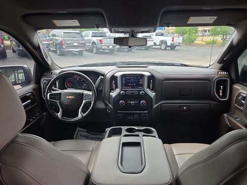 Used 2020 Chevrolet Silverado 1500 LT w/ Texas Edition AWD/4WD image 19