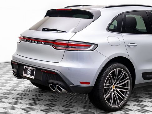Certified 2026 Porsche Macan AWD/4WD image 37