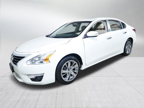 Used 2013 Nissan Altima 2.5 SL image 3