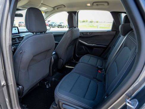 Used 2023 Ford Escape AWD image 17