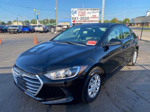 Used 2018 Hyundai Elantra SE FWD image 6