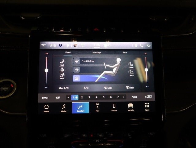 New 2023 Jeep Grand Cherokee Overland AWD/4WD image 11