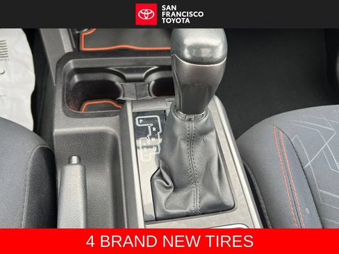Used 2016 Toyota Tacoma TRD Off-Road AWD/4WD image 22