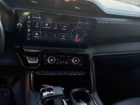 Used 2024 GMC Sierra 1500 AT4X image 11