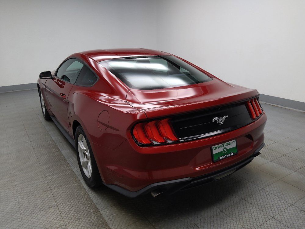 Used 2018 Ford Mustang Coupe RWD image 5