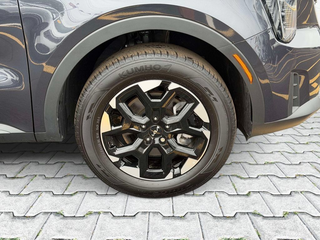 Certified 2026 Kia Sorento S AWD/4WD image 10