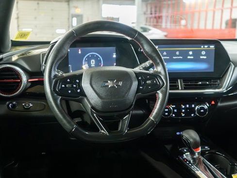 Used 2024 Chevrolet Trax RS w/ Driver Confidence Package FWD image 14