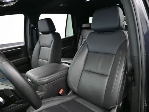 Used 2025 Chevrolet Tahoe LT image 10