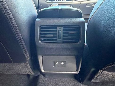 Used 2025 Nissan Rogue SV AWD/4WD image 16
