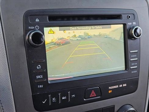 Used 2014 Chevrolet Traverse LS image 8