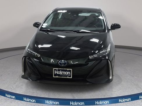 Certified 2020 Toyota Prius Prime XLE FWD image 2