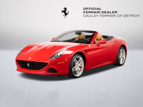 Certified 2017 Ferrari California T RWD image 4