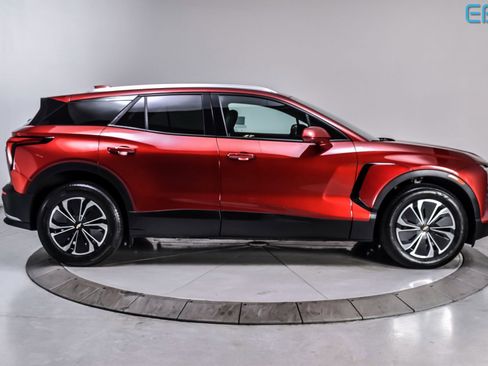 Used 2024 Chevrolet Blazer EV LT image 7