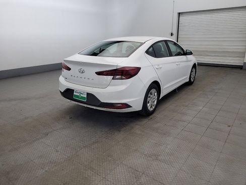 Used 2019 Hyundai Elantra SE w/ Cargo Package FWD image 9