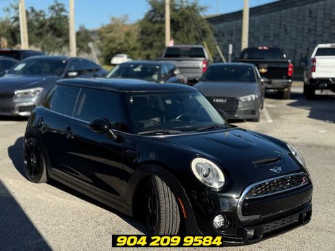 Used 2017 MINI Cooper S FWD image 10