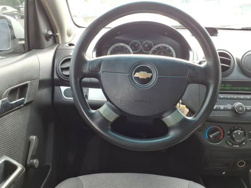 Used 2011 Chevrolet Aveo LT FWD image 5