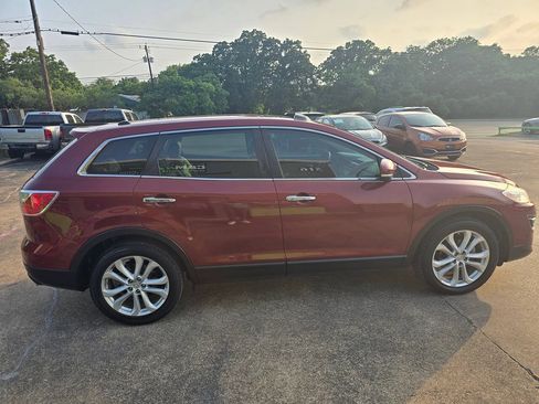 Used 2011 MAZDA CX-9 Grand Touring w/ Moonroof & Bose Audio Pkg FWD image 13