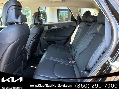 Certified 2026 Kia Sportage EX AWD/4WD image 19