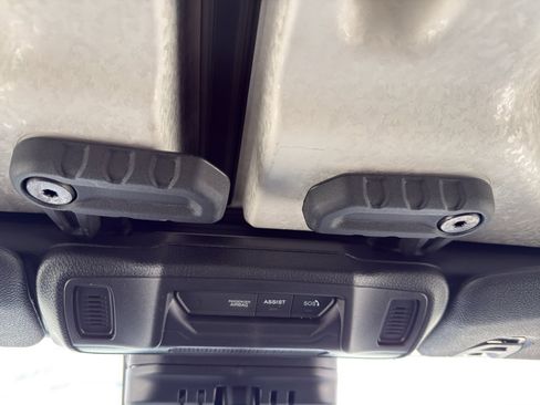 Used 2024 Jeep Wrangler Sport image 22