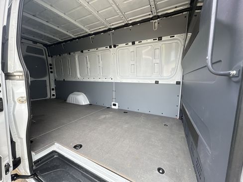 Used 2023 Mercedes-Benz Sprinter 2500 image 20