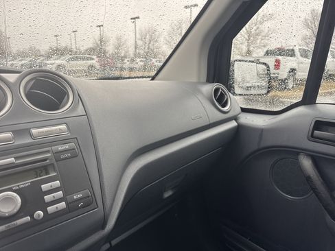 Used 2011 Ford Transit Connect XLT image 20