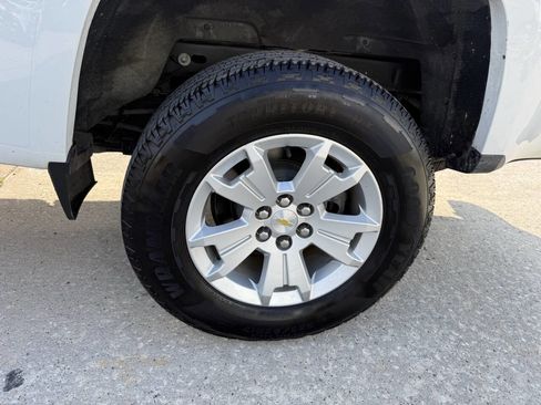 Used 2022 Chevrolet Colorado LT w/ Fleet Safety Package RWD image 31