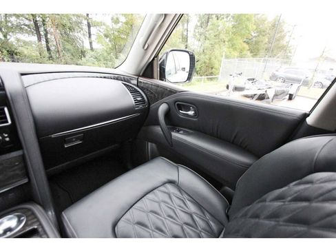 Used 2024 Nissan Armada Platinum w/ Captain's Chairs Package image 8