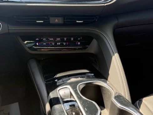 Used 2021 Buick Envision Avenir w/ Technology Package II FWD image 15