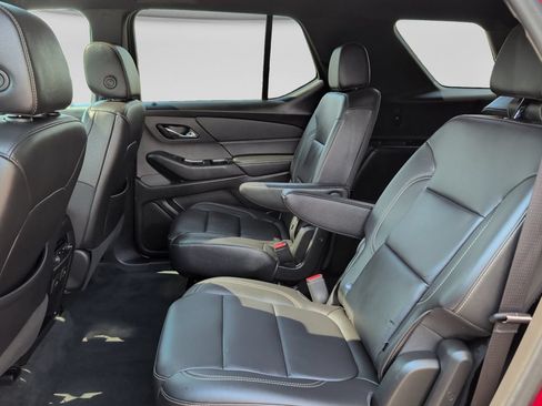 Used 2023 Chevrolet Traverse LT w/ LT Premium Package AWD/4WD image 31