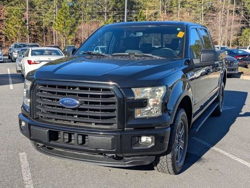 Used 2015 Ford F150 XLT w/ Equipment Group 302A Luxury image 8