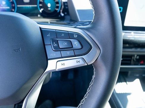 New 2026 Volkswagen Atlas Cross Sport SE image 16