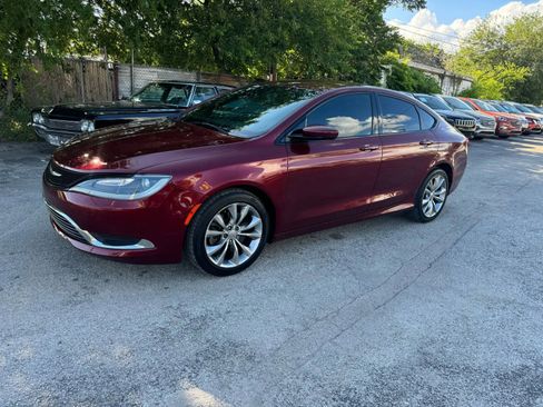 Used 2015 Chrysler 200 S w/ Navigation & Sound Group I image 2